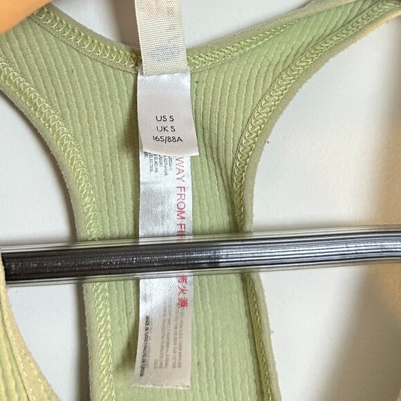 FREE PEOPLE Movement Free Throw Crop Top in Mint Size Small - Picture 4 of 6